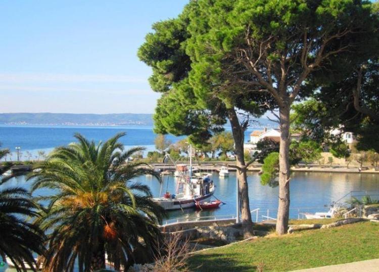 Apartments Toni With Free Parking Kastela Exterior photo