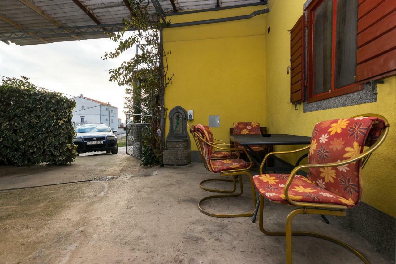Apartments Toni With Free Parking Kastela Exterior photo