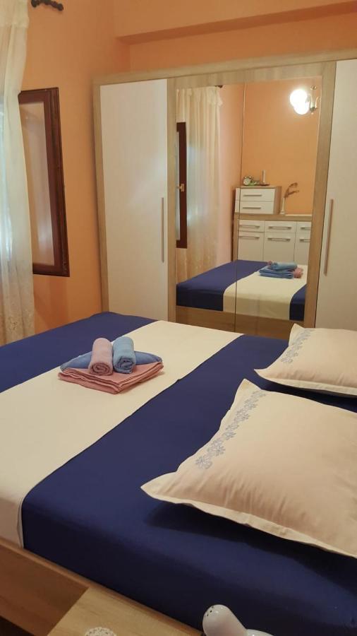 Apartments Toni With Free Parking Kastela Exterior photo